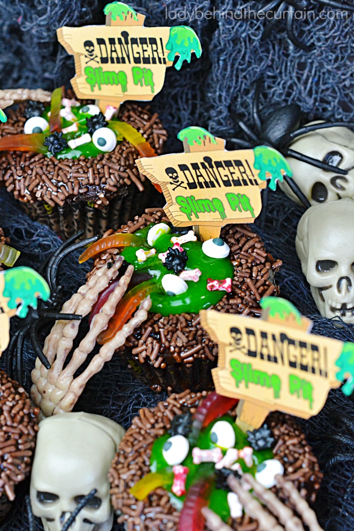 Slime Pit Halloween Cupcakes