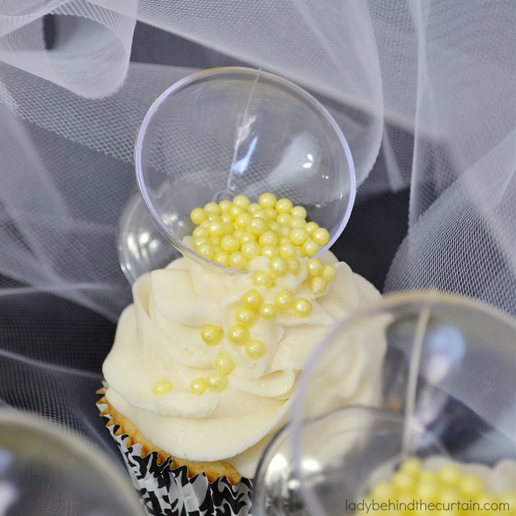 Champagne Cupcakes with Champagne Buttercream Frosting