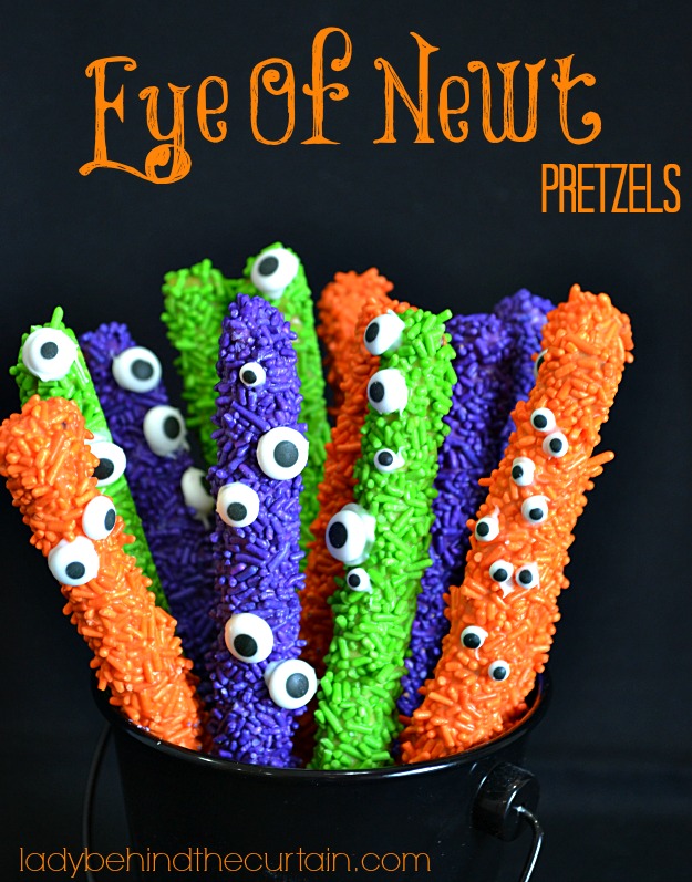 Eye-of-Newt-Pretzels-Lady-Behind-The-Curtain-8