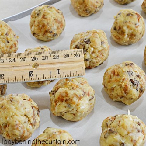 Coconut Pecan Snowball Cakes