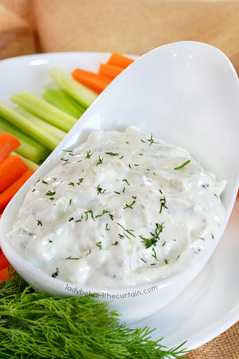 Low Fat Tzatziki Cucumber Dill Vegetable Dip