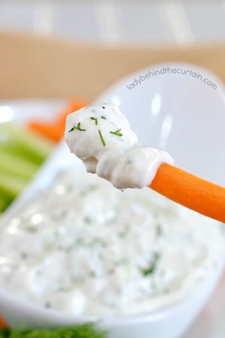 Low Fat Tzatziki Cucumber Dill Vegetable Dip