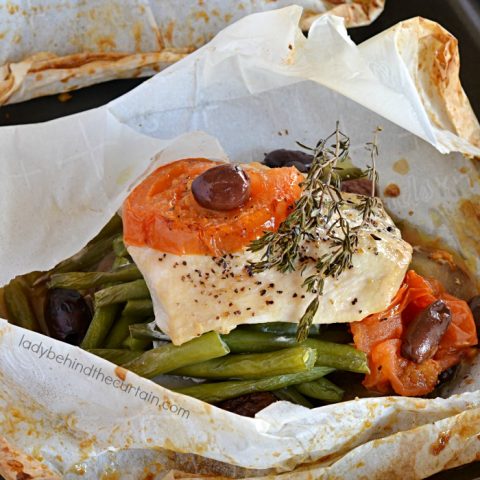 https://www.ladybehindthecurtain.com/wp-content/uploads/2019/04/Baked-Chicken-in-Parchment-Paper-1-480x480.jpg