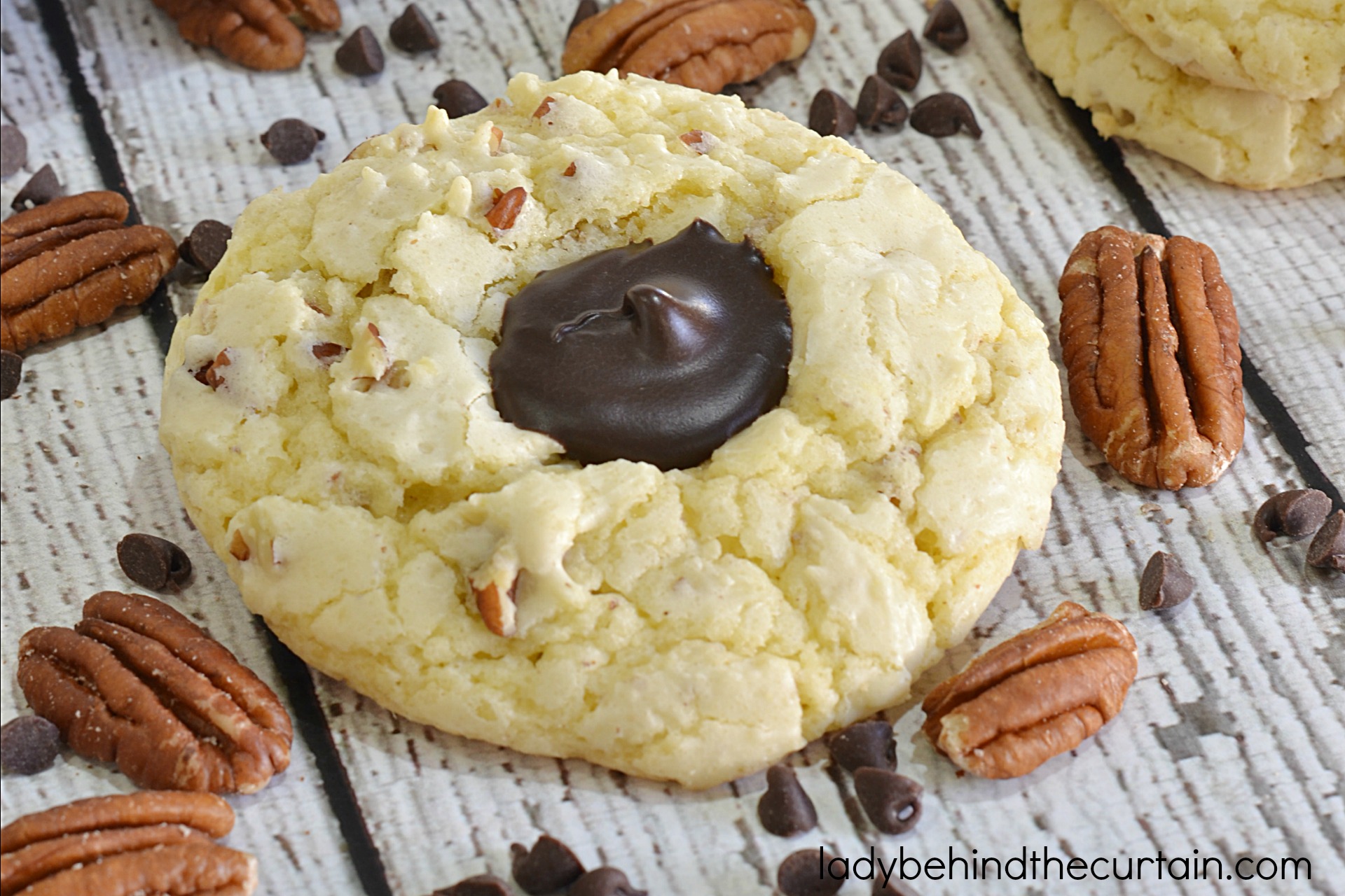 Chocolate Chip Cake Mix Cookies – Moments With Mandi