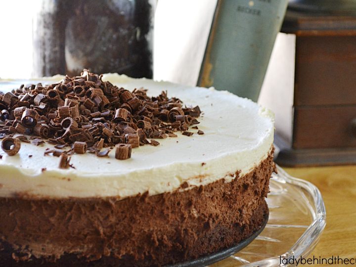 Chocolate Mousse Cake (5 Ingredients) - Sweetest Menu