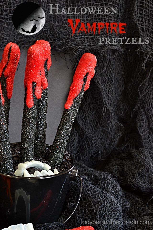 Wicked Witch Finger Halloween Pretzels