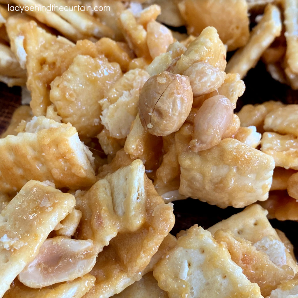 Old Fashioned Caramel Crackers