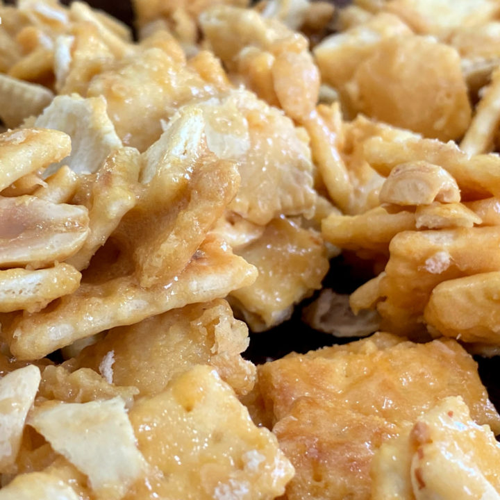 Old Fashioned Caramel Crackers