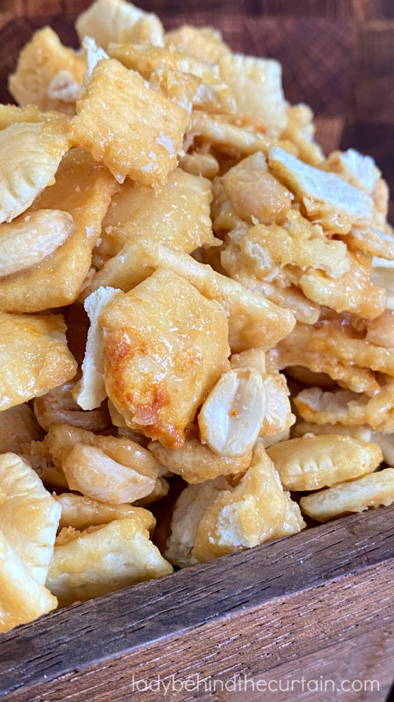 Old Fashioned Caramel Crackers