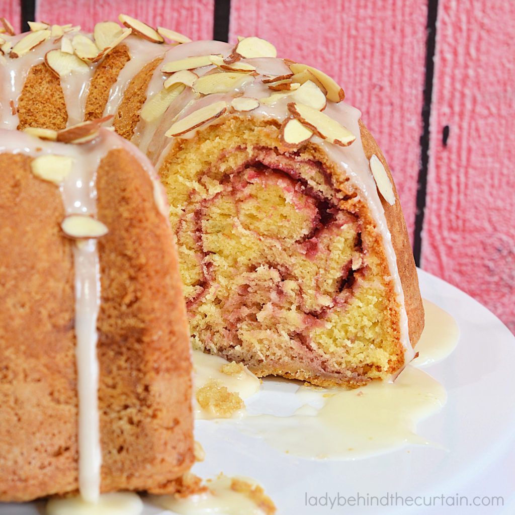 Raspberry-Swirl Mini Bundt Cakes Recipe