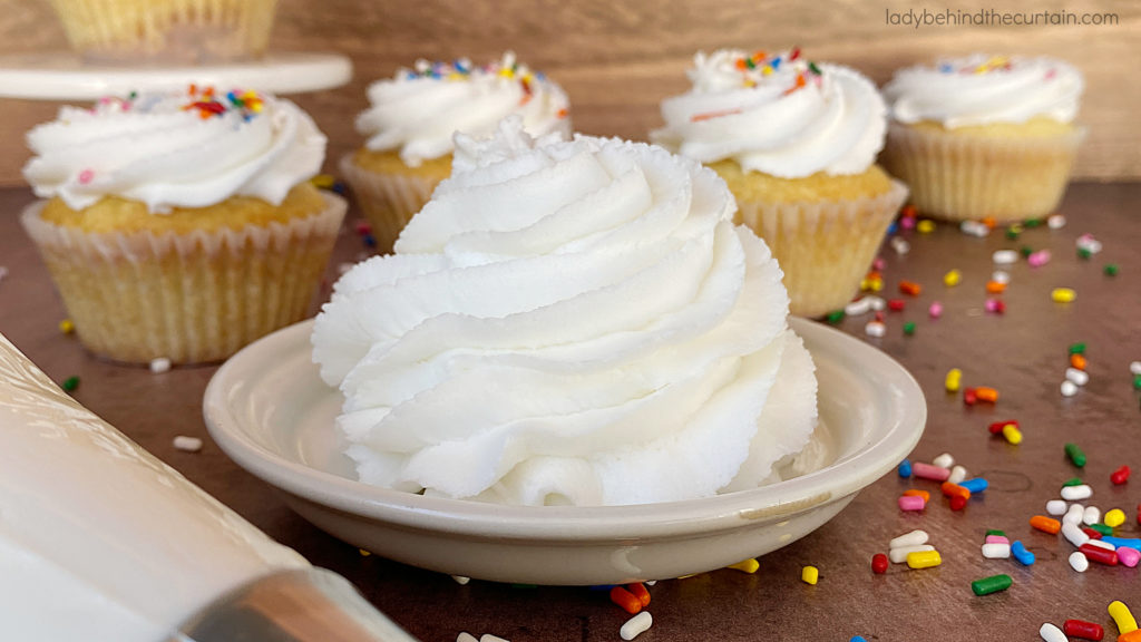 Classic Bakery White Frosting Recipe