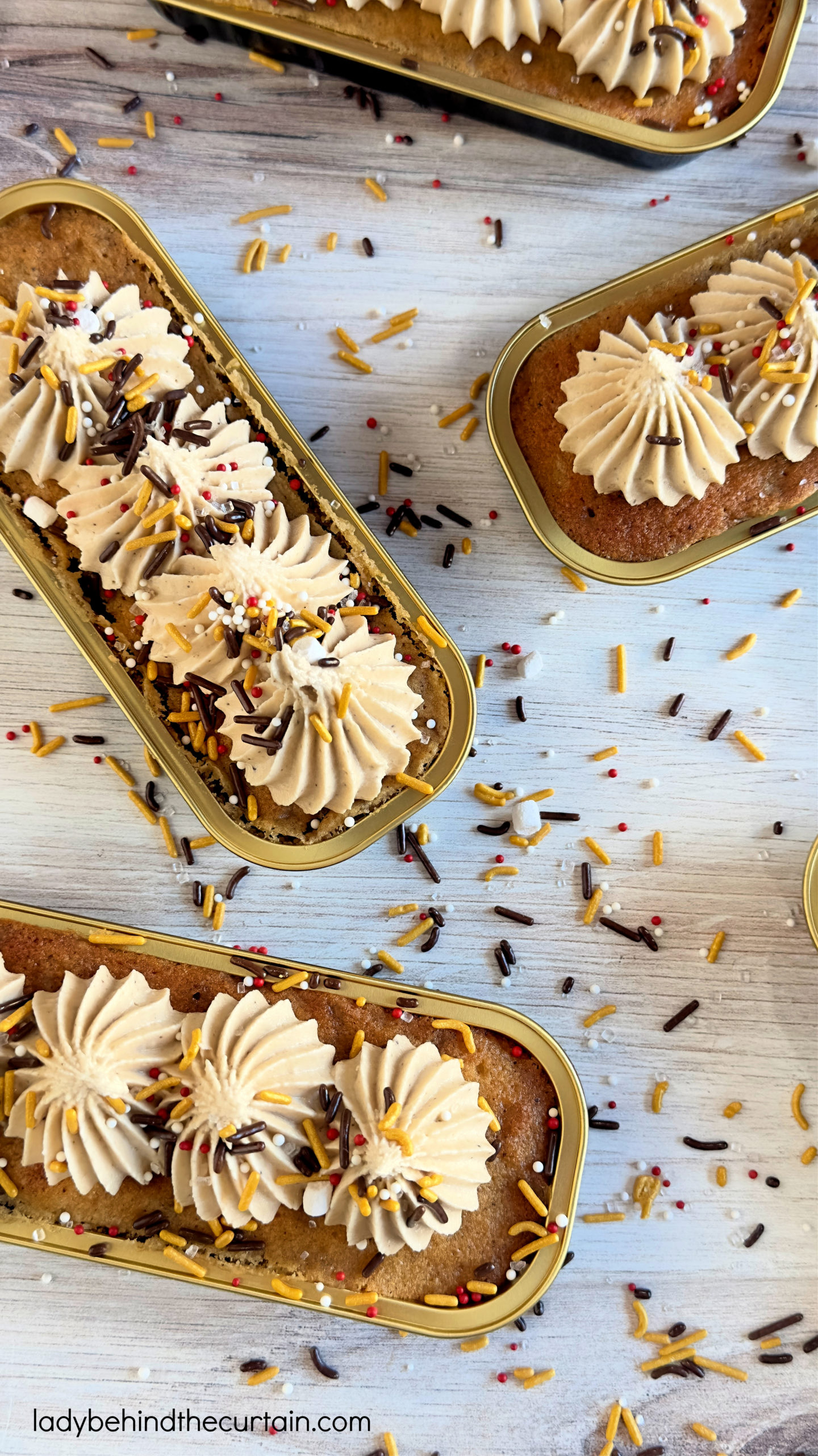 Brown Butter Pecan Mini Cakes