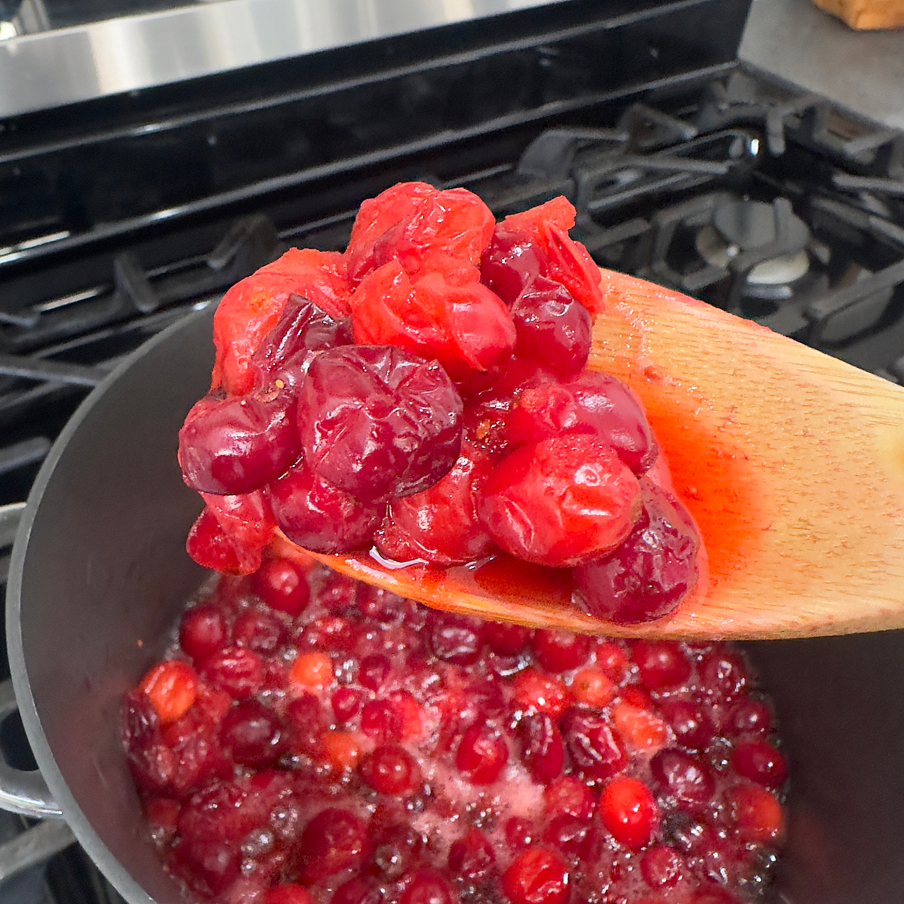 How to Make Cranberry Curd