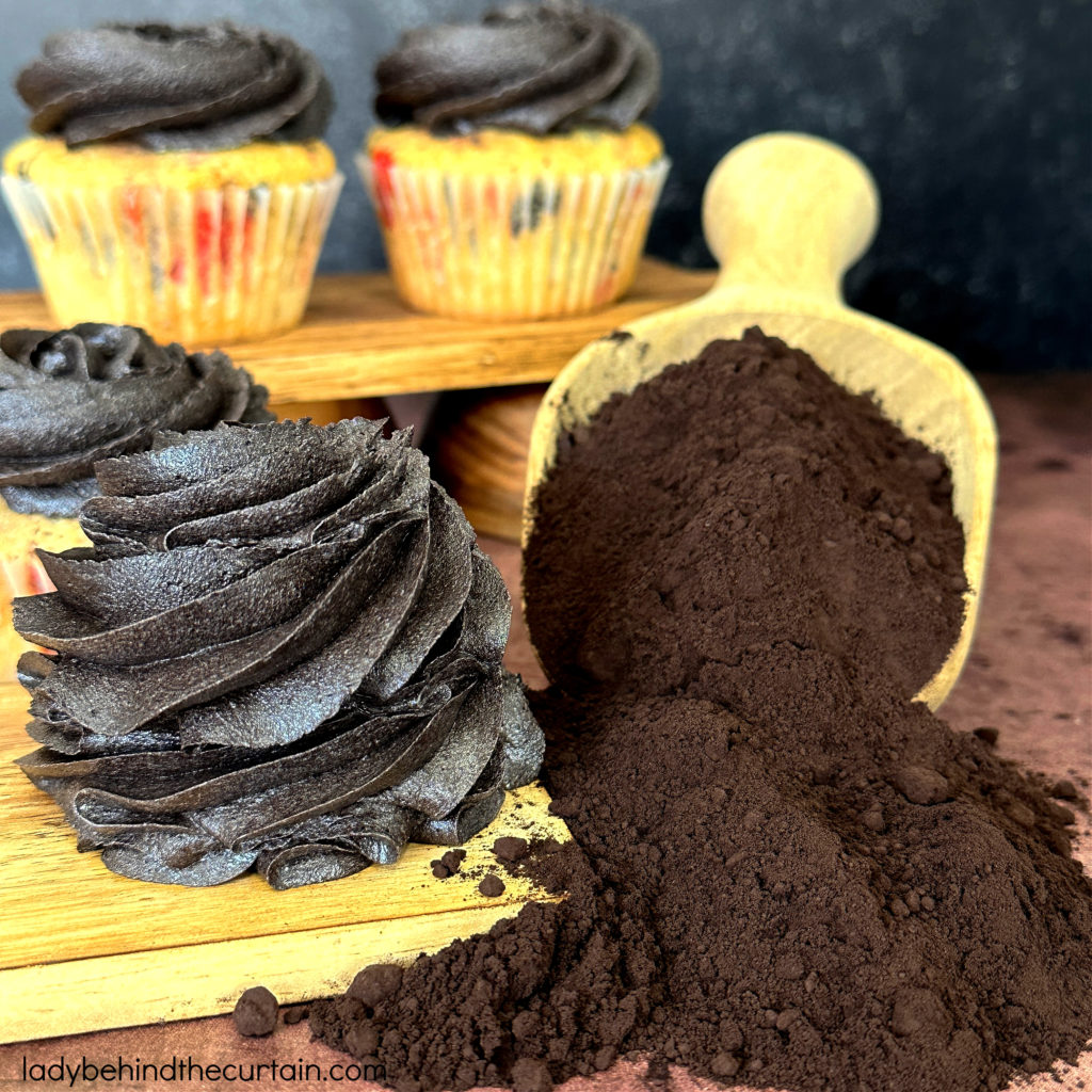 How to Make Black Frosting without Food Coloring