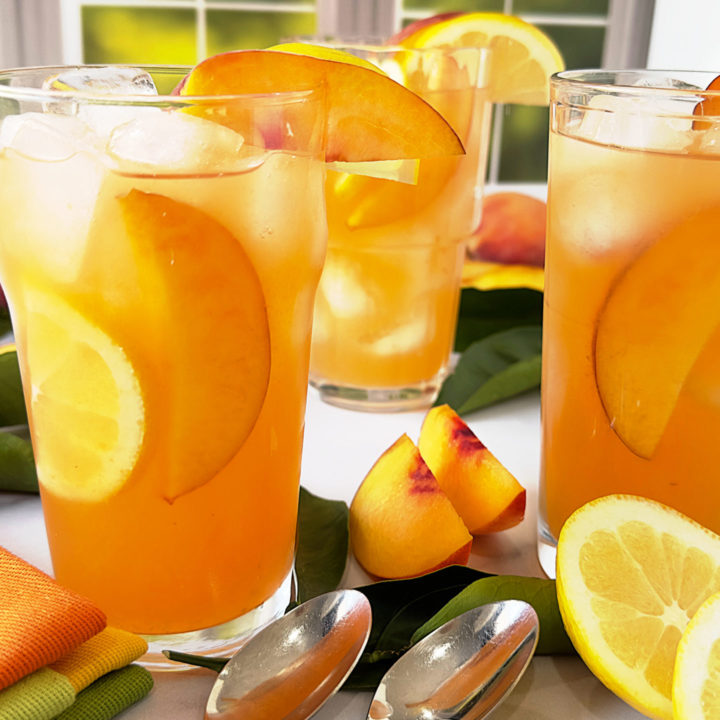 Homemade Fresh Peach Lemonade