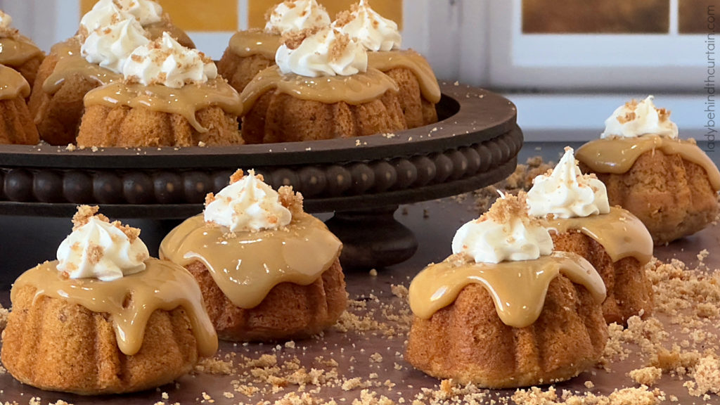 Semi Homemade Mini Bundt Spice Cakes