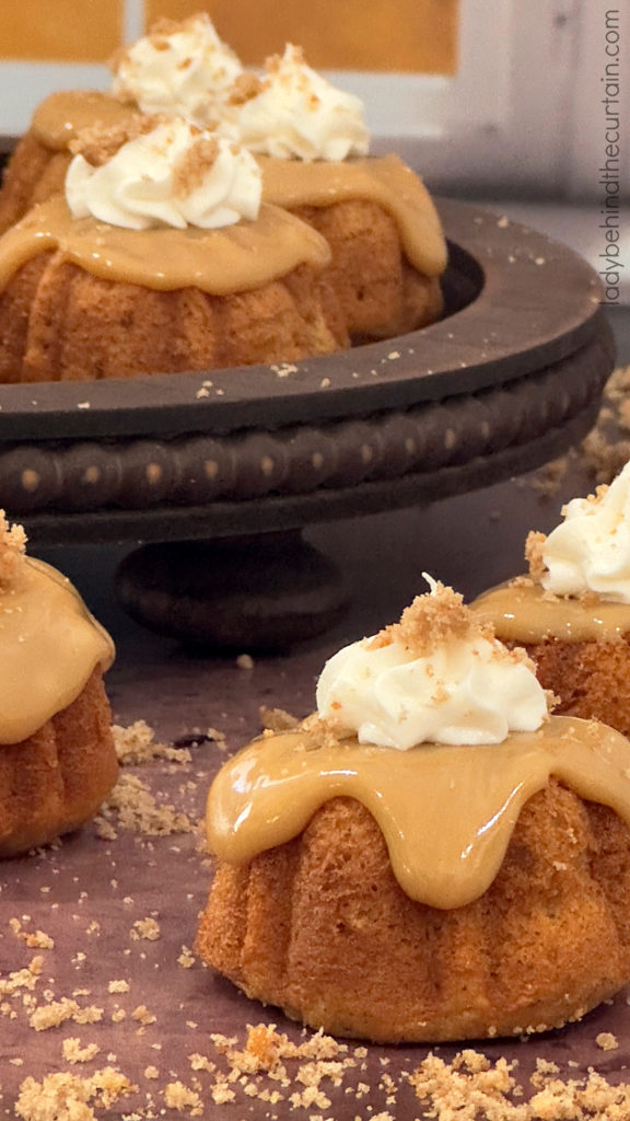 Semi Homemade Mini Bundt Spice Cakes