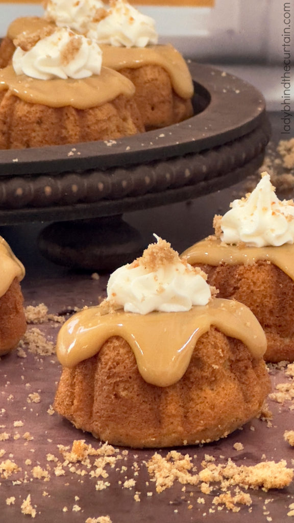 Semi Homemade Mini Bundt Spice Cakes