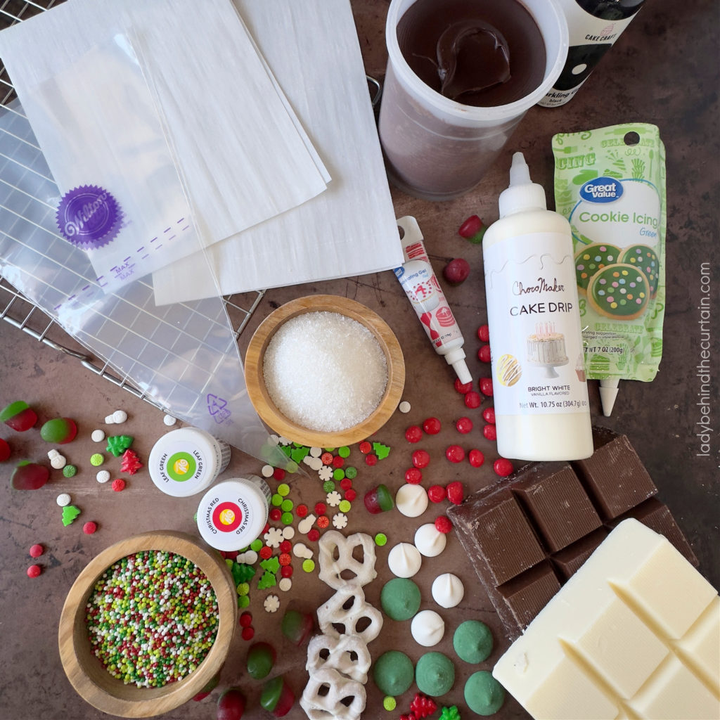 Holiday Cookie and Cake Decorating Kit